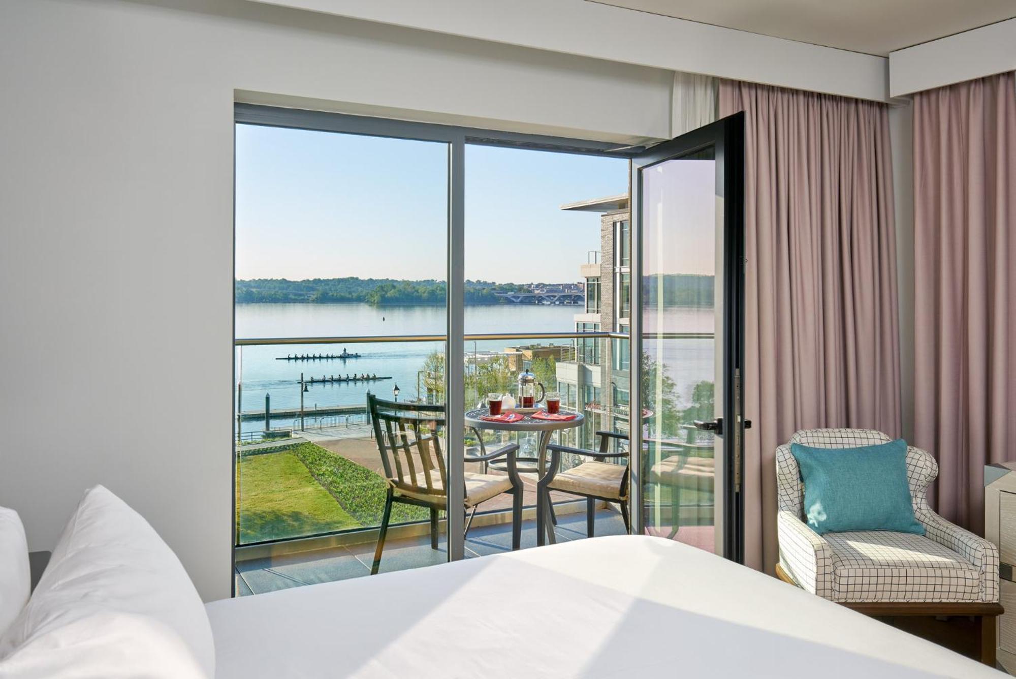Hotel Indigo Old Town By Ihg 4*